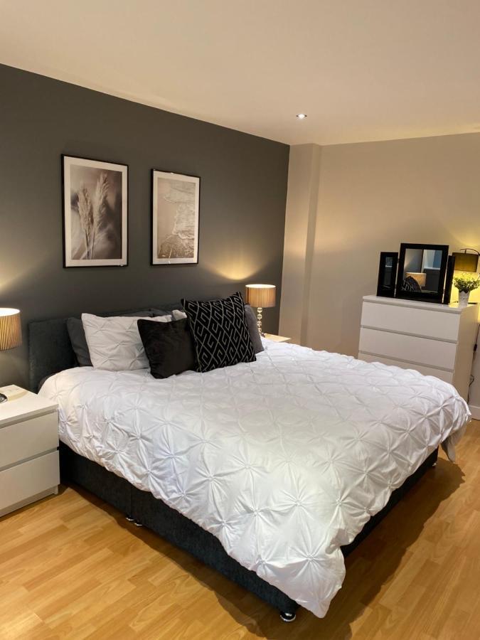 City Centre Modern Studio Apartment - Westone Free Wifi, Gym Access, Netflix Sheffield Exteriör bild